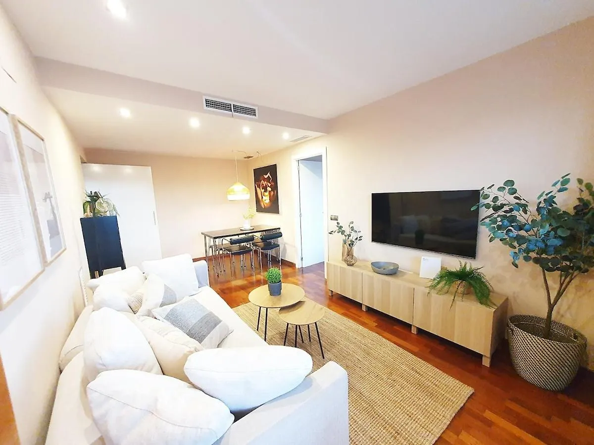 Modern Apartment In Diagonal Mar contacts